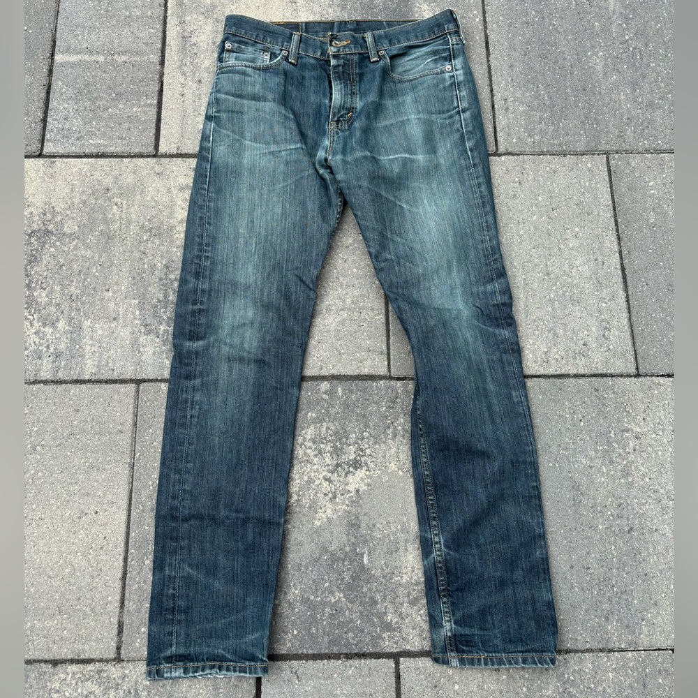 Levis faded jeans